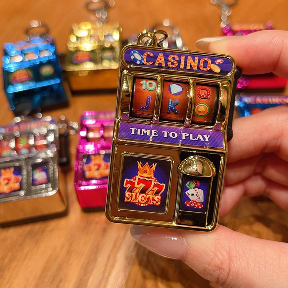Fashion Slot Machine Keychain  - Fruit Slot Machine recension och pris